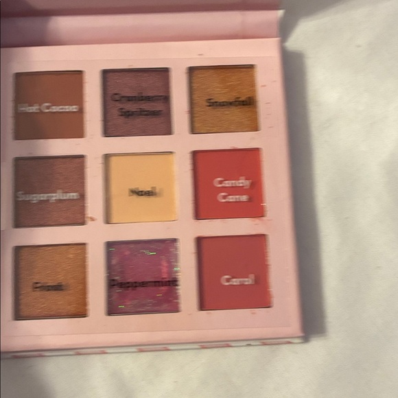 Floral Pink Makeup Bag with Accessories - Picture 4 of 9